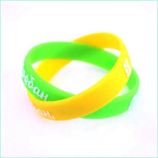 Wholesale Personalized Reusable Silicone Wristbands 1
