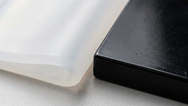 faktury powierzchni silikonu i poliuretanu