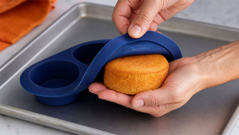How To Bake In Silicone Molds: 7 Practical Steps