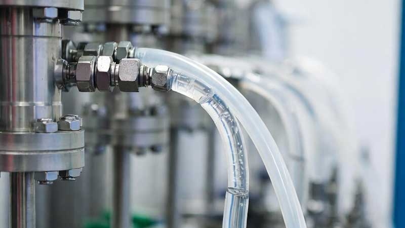 Tubos de silicone em máquinas industriais