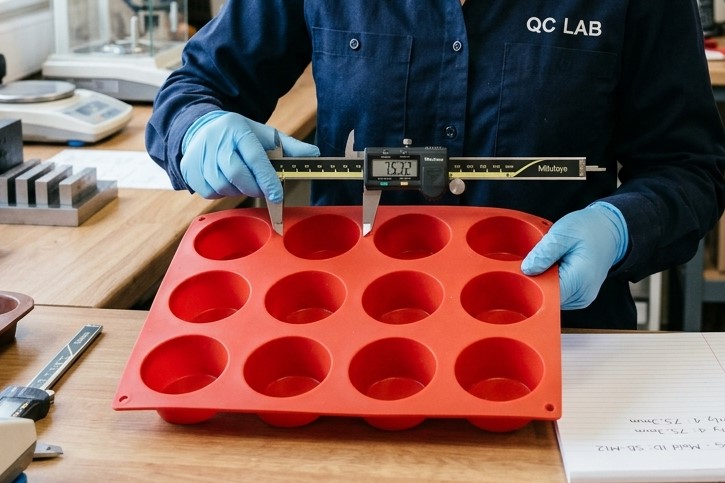 Kiểm soát chất lượng khuôn nướng silicon